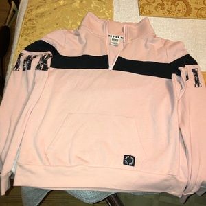 CUTE!!!!VS PINK Zip-up pullover in light pink